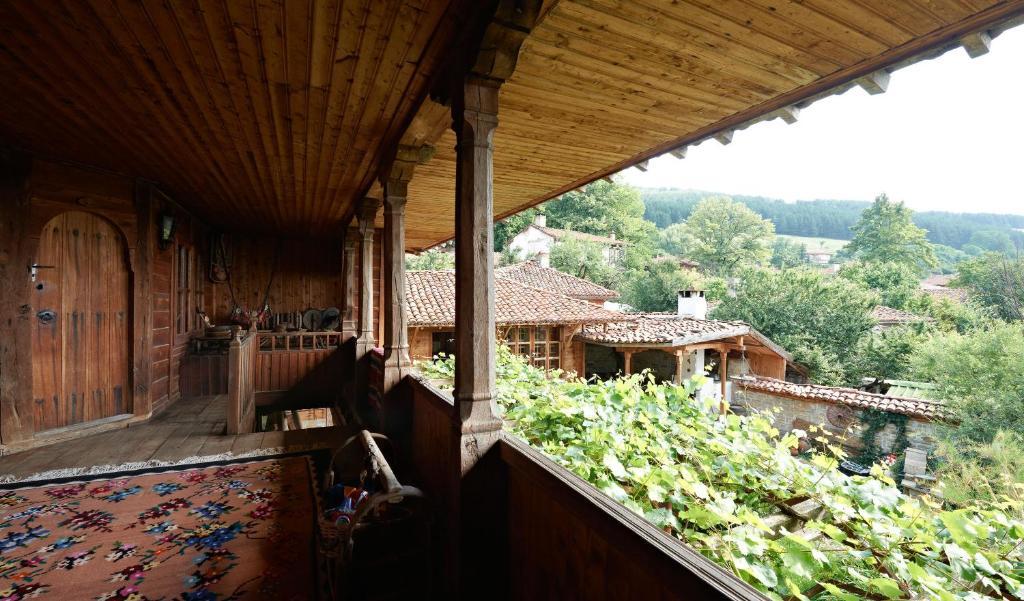 Zheravna Ecohouse Hotel Bagian luar foto